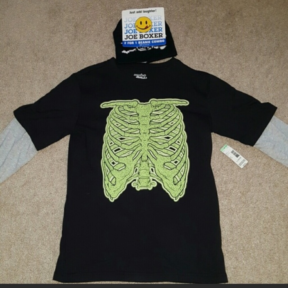 NWT Boy’s glow in the dark long sleeved shirt with beanie